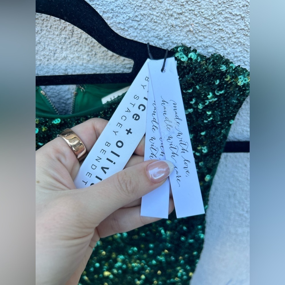 Alice + Olivia COLEY SEQUIN MINI DRESS in Forest Green New with Tags! - Picture 7 of 10